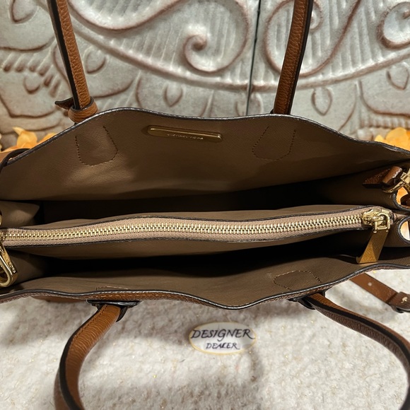 Authentic Michael KORS Mercer Luggage Brown Leather Satchel Crossbody GUC! - Picture 10 of 13